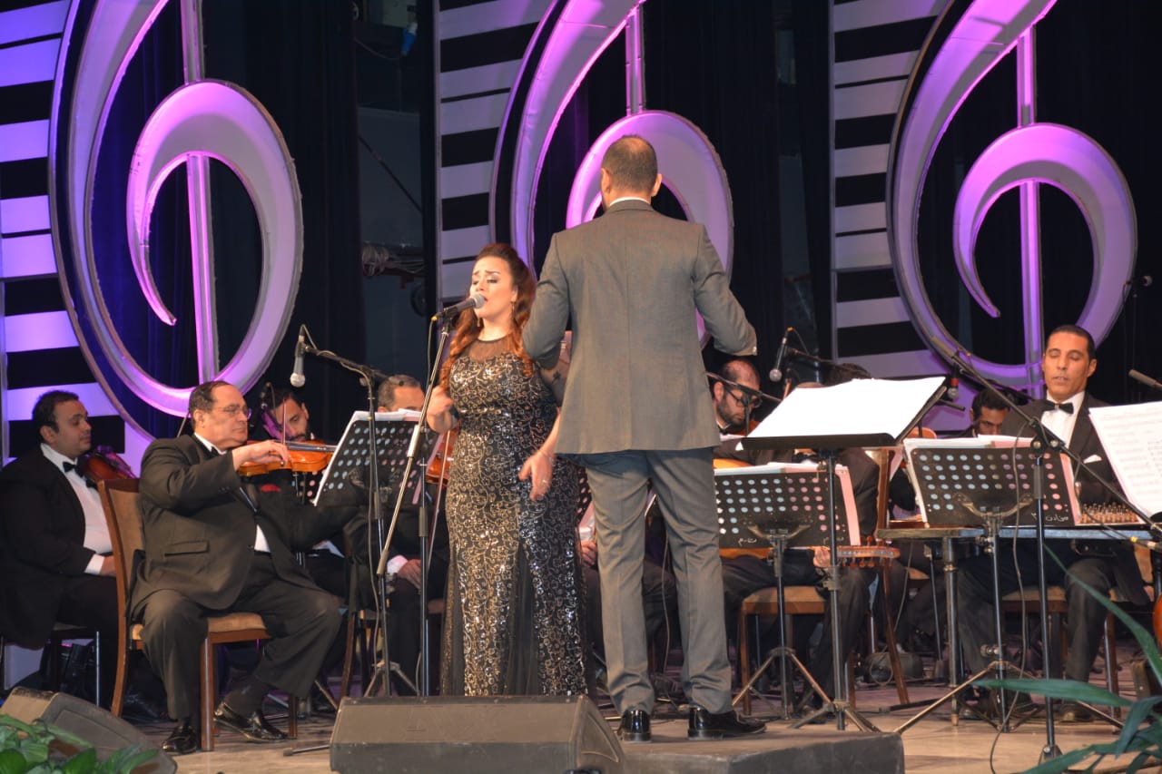 محمد ثروت يفتتح حفلات مهرجان الموسيقى العربية (1)