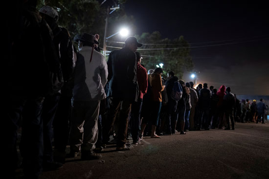 مهاجرون عالقون على الحدود بين المكسيك والولايات المتحدة (4)