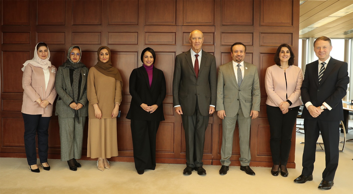 جانب من توقيع الاتفاقية (2)