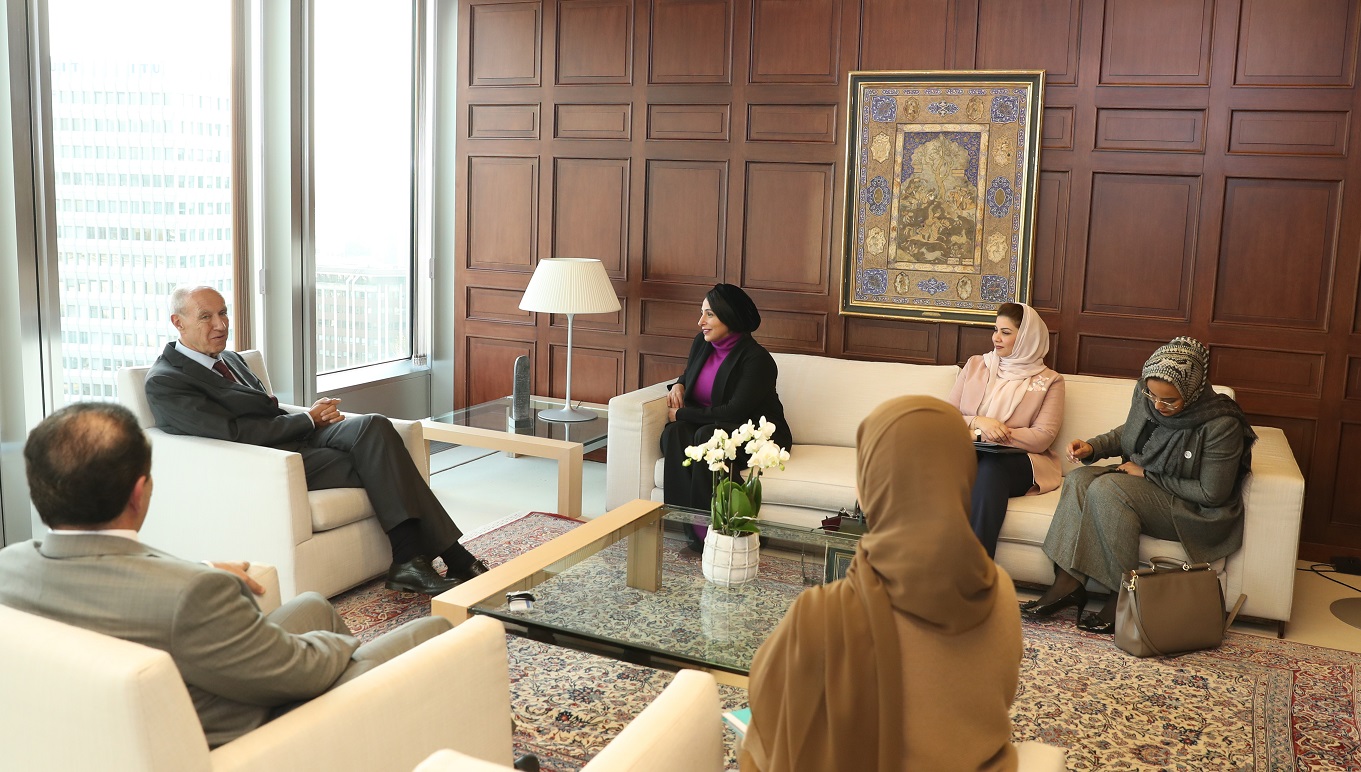 جانب من توقيع الاتفاقية (3)