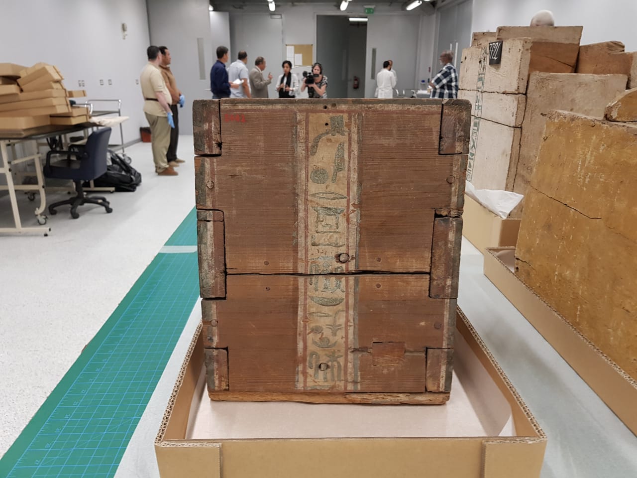 المتحف المصرى الكبير يستقبل مجموعة من مقتينات توت عنخ آمون (14)
