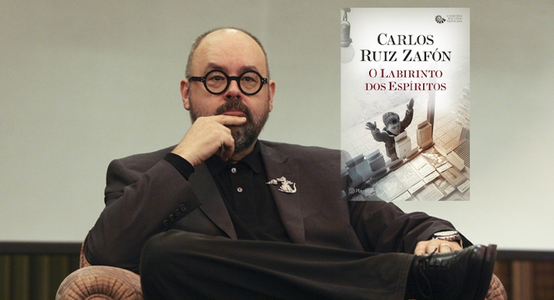 الكاتب كارلوس زافون