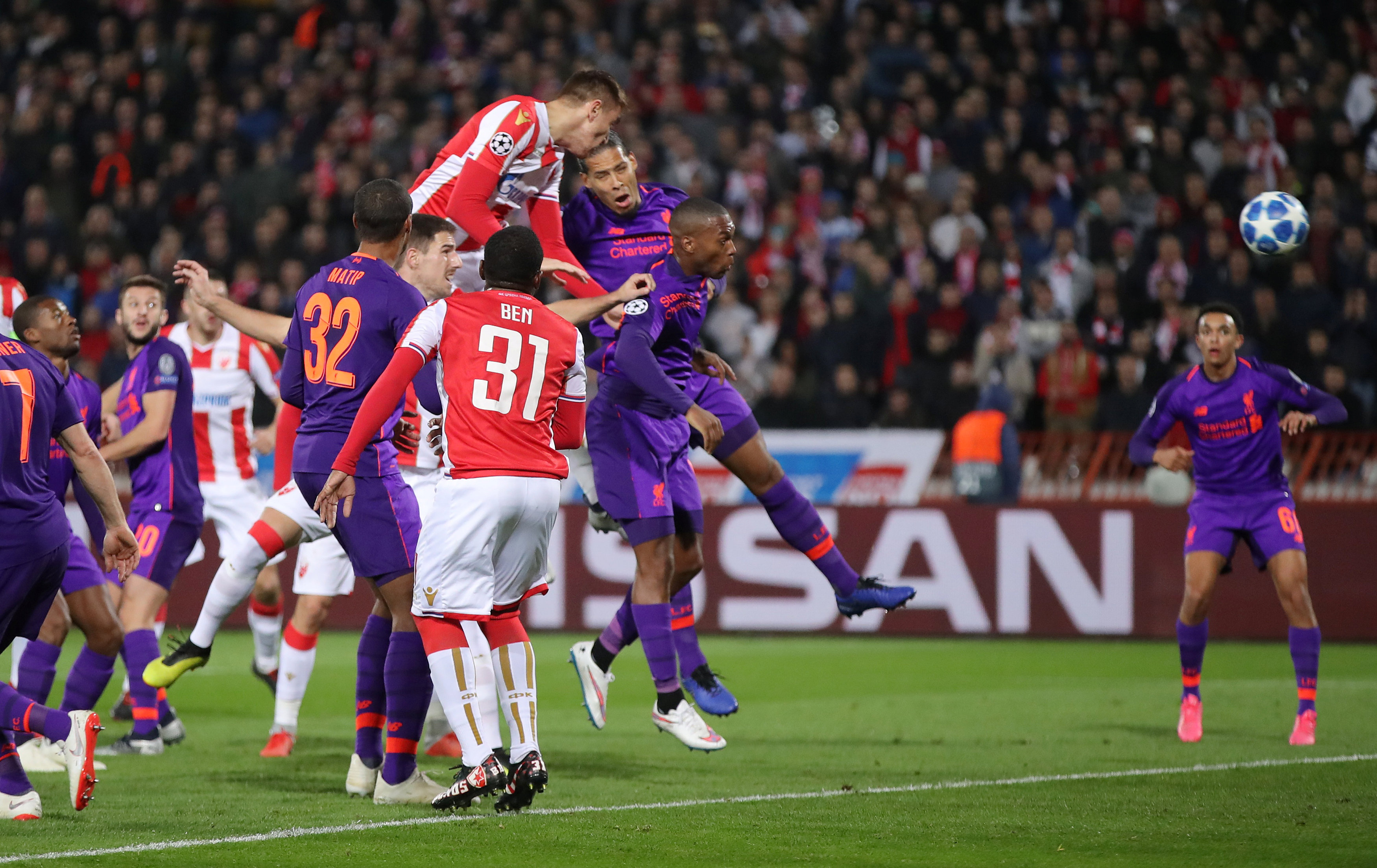 سقوط ليفربول أمام النجم الأحمر في دوري الأبطال بثنائية  (9)