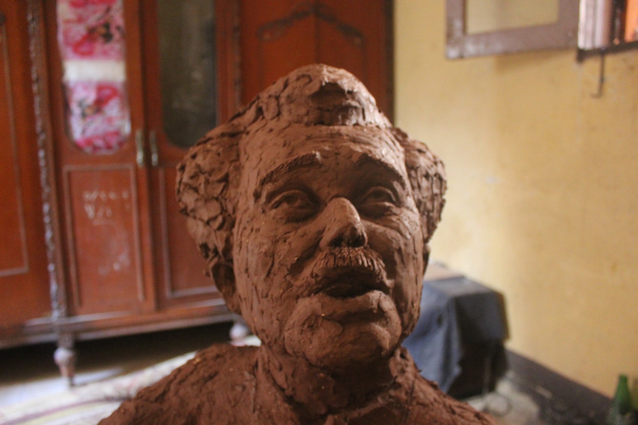 تمثال الشيخ حسنى