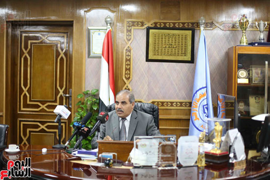 الدكتور محمد المحرصاوى رئيس جامعة الأزهر (1)