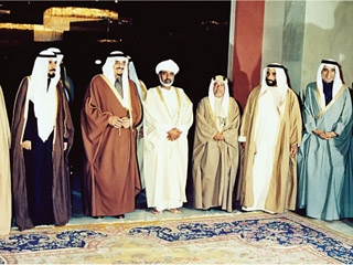 زايد ورحلة تأسيس مجلس التعاون الخليجى