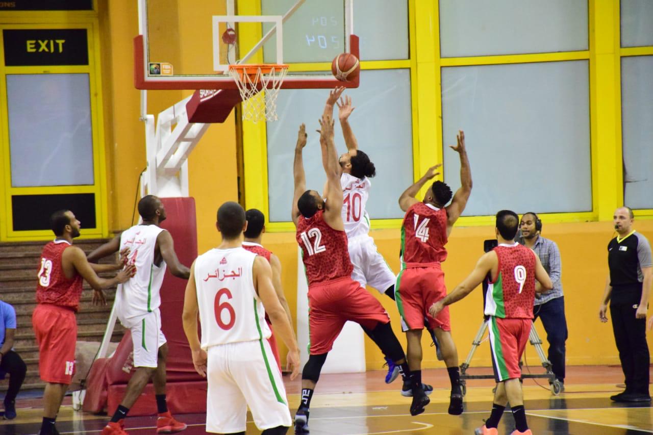 الجزائر تهزم الإمارات بالبطولة العربية لمنتخبات السلة