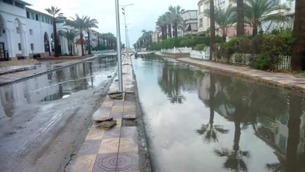 الأمطار تغرق شوارع رأس البر (2)