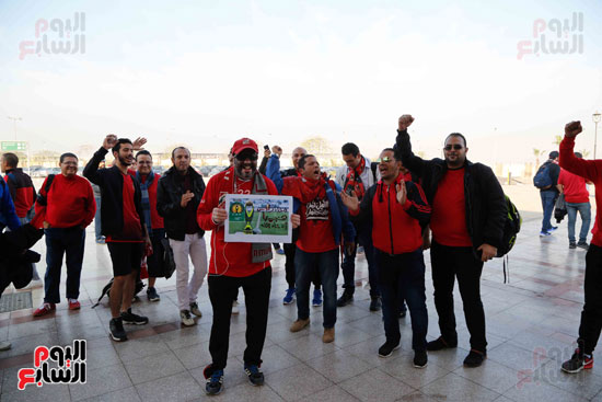 مغادرة الجمهور المصرى لتونس (12)