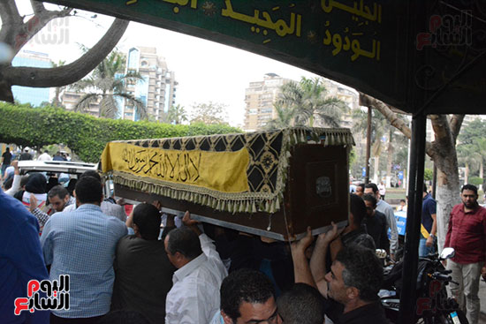 تشييع جثمان الإعلامية نادية صالح (5)