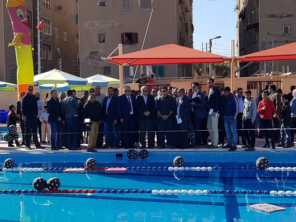وزير الرياضة يفتتح ملعب وحمام سباحة  (6)