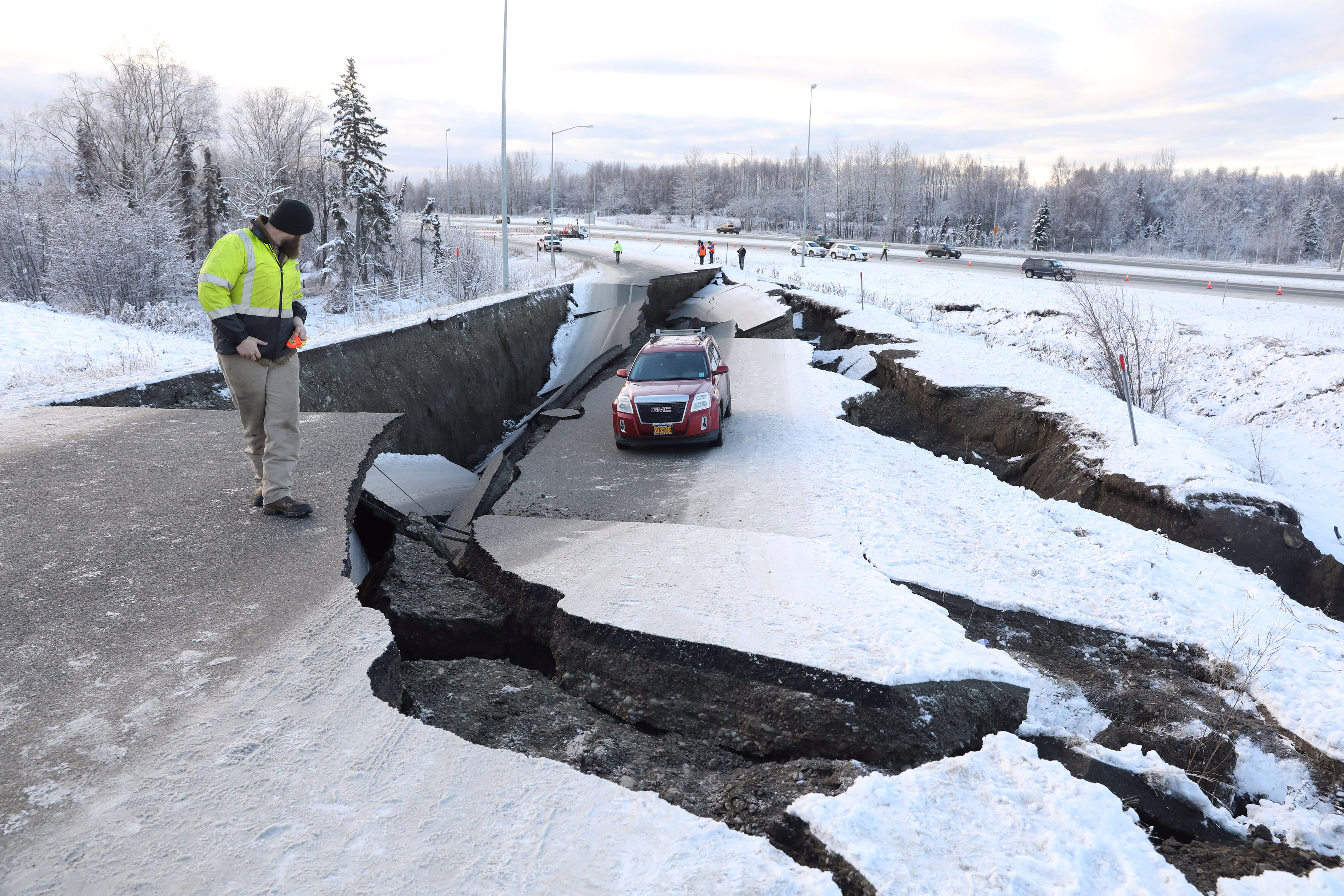 زلزال عنيف فى ألاسكا  (6)