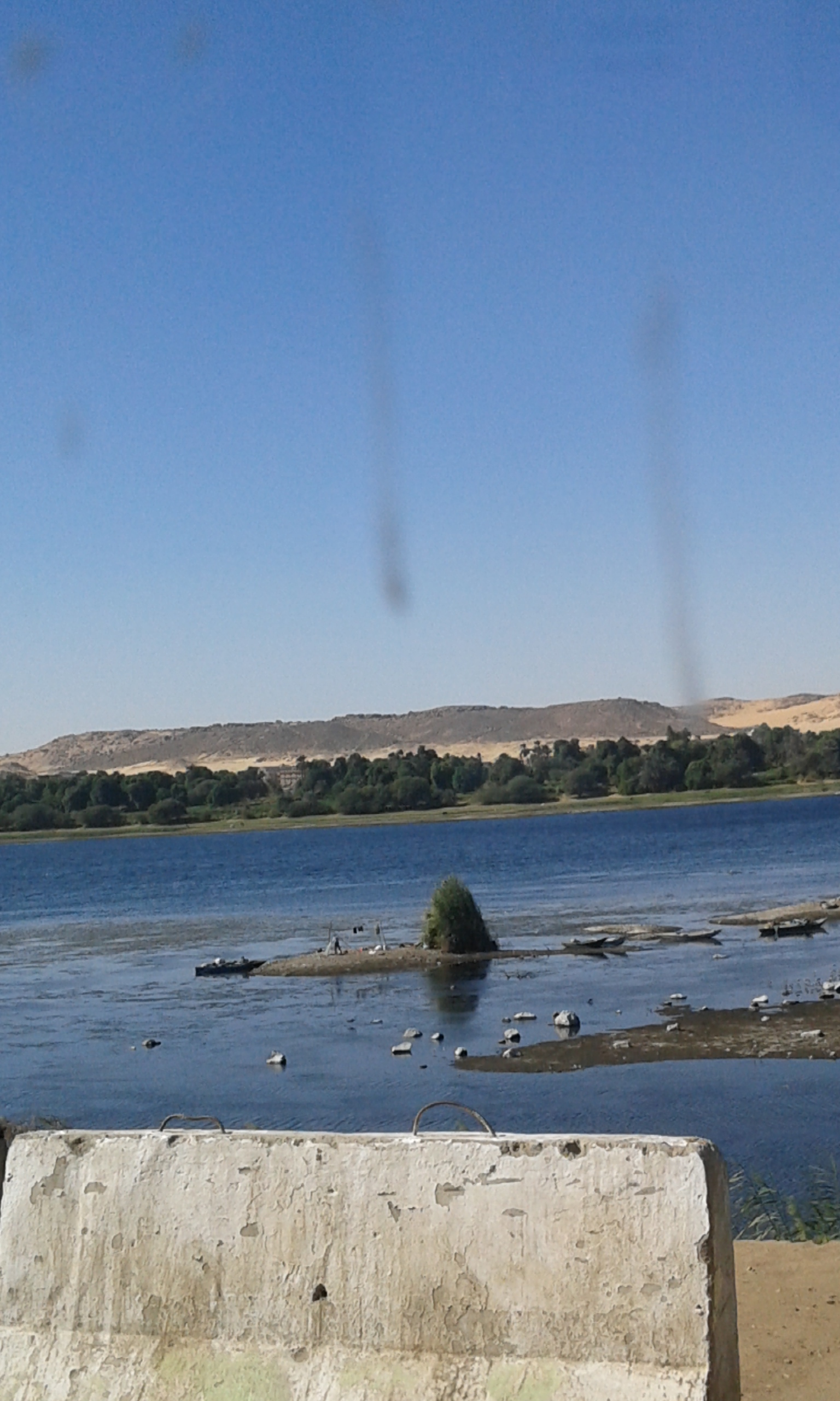 نهر النيل بأسوان    (2)