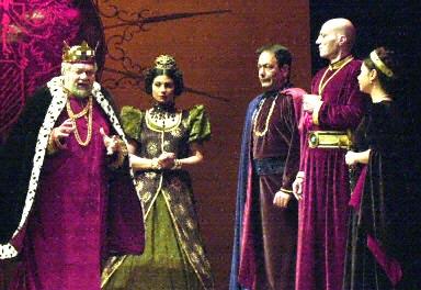مشهد من مسرحية الملك لير عام 2001
