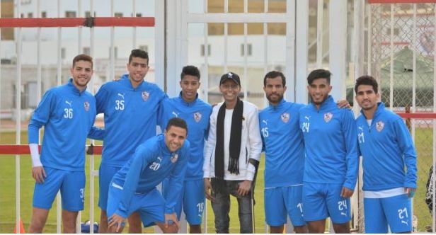 لاعبو الزمالك مع مريض السرطان