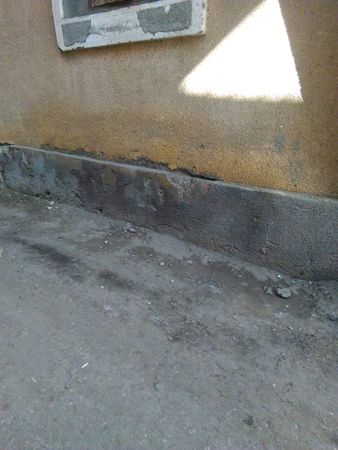 رشح بالحوائط رشح بالحوائط
