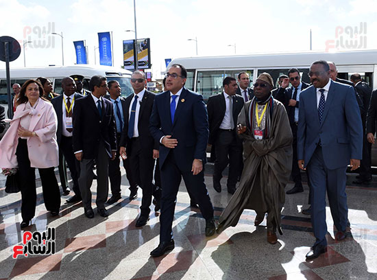 رئيس الوزراء يفتتح فعاليات المعرض الأفريقى الأول للتجارة البينية (23)