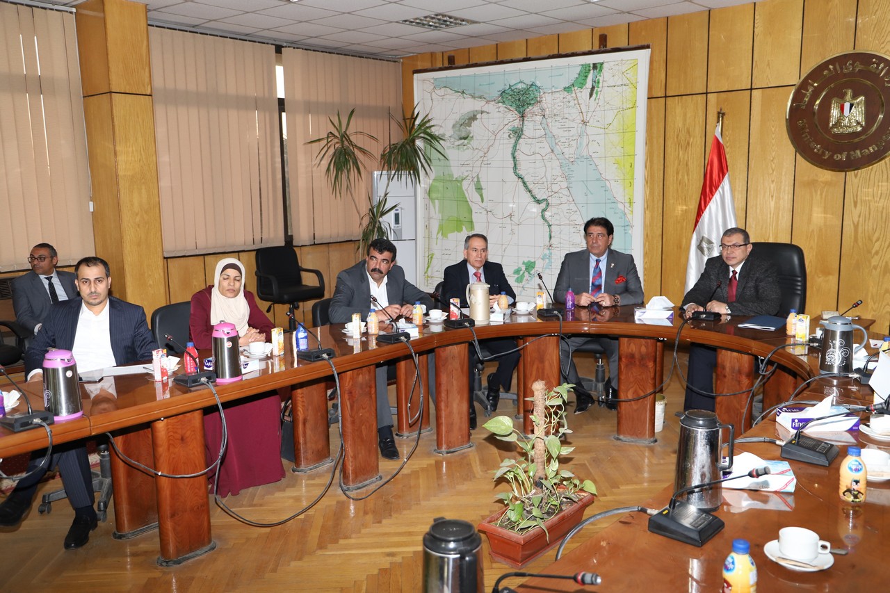 جانب من اجتماع وزير القوى العاملة بالوفد البرلمانى الأردنى (2)