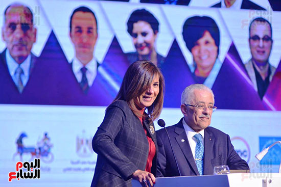 صور مؤتمرات مصر تستطيع (13)