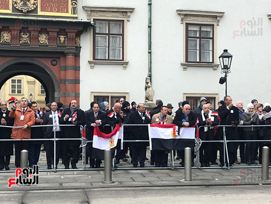  مراسم استقبال رسمية للرئيس عبد الفتاح السيسى لدى وصوله القصر الرئاسى النمساوى فى فيينا (8)