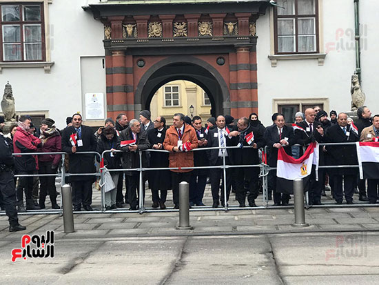  مراسم استقبال رسمية للرئيس عبد الفتاح السيسى لدى وصوله القصر الرئاسى النمساوى فى فيينا (9)