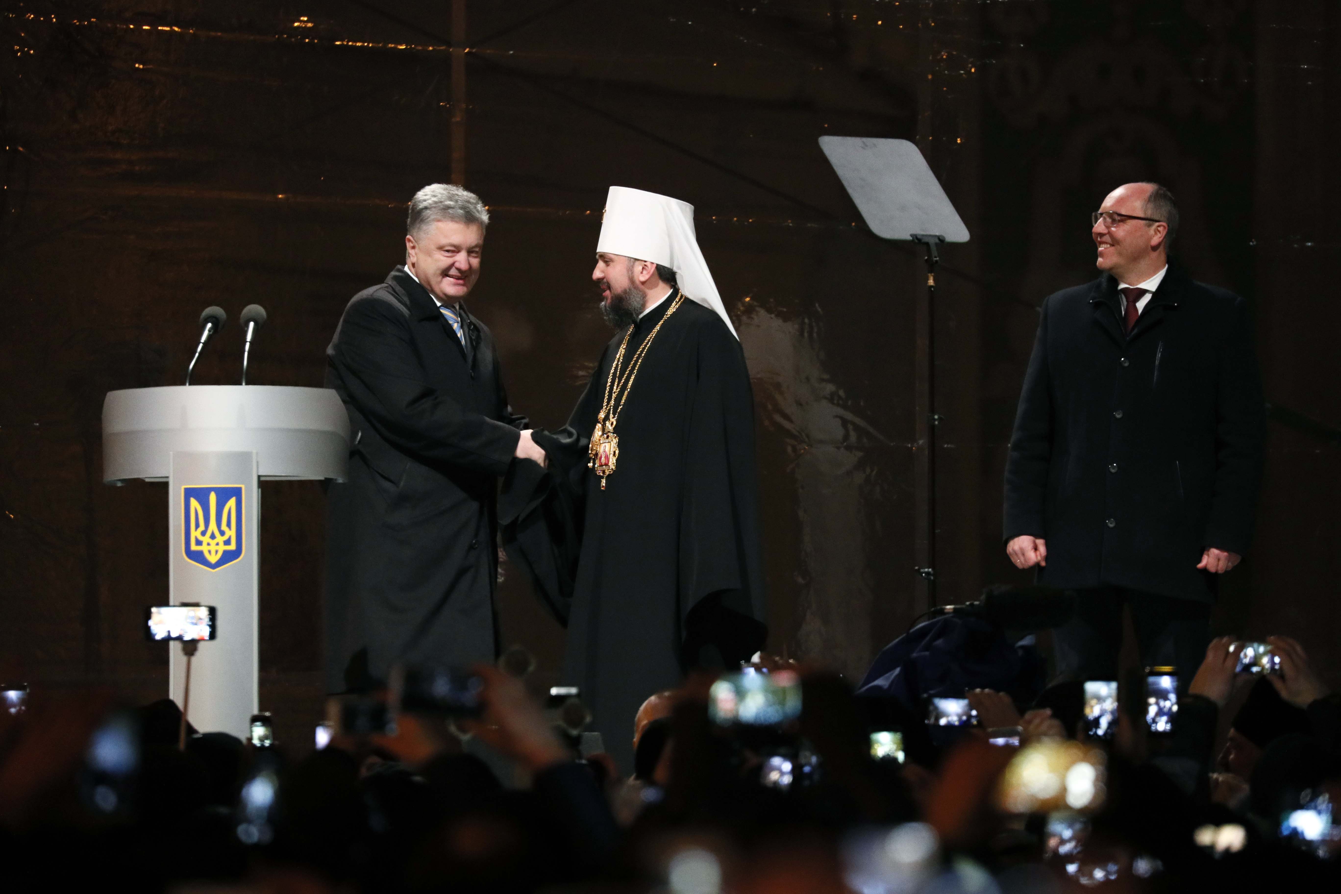 رئيس أوكرانيا يهنئ البطريرك الجديد