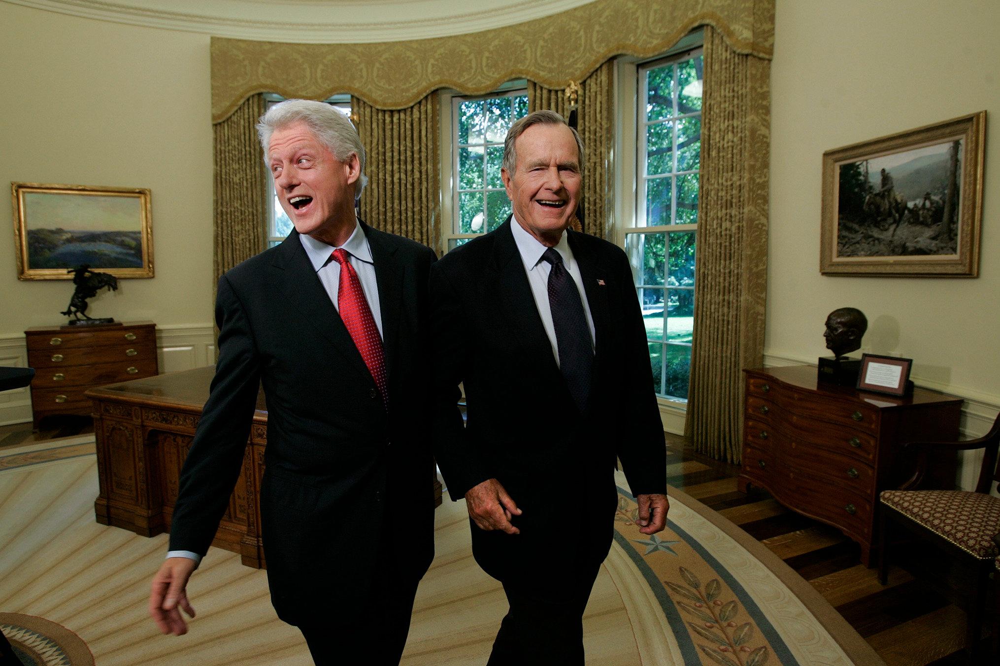 بوش وكلينتون معا فى البيت الأبيض عام 2005