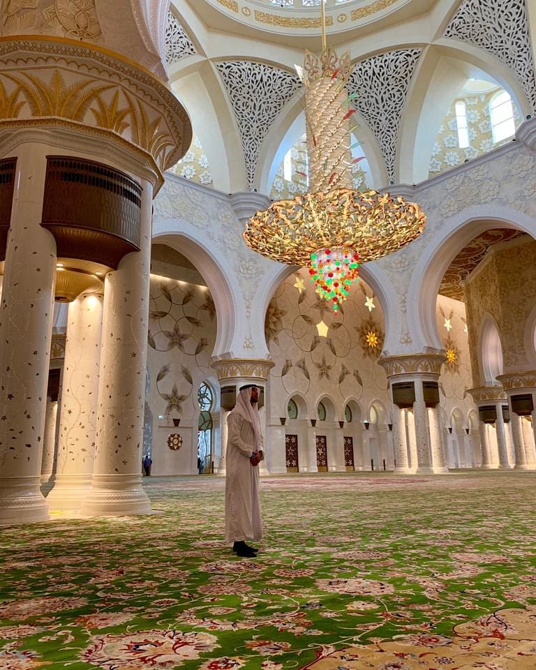 راموس داخل مسجد الشيخ زايد 