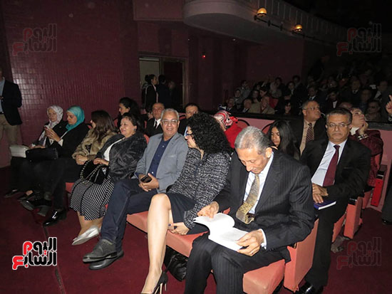 صور احتفالية وزارة الثقافة بتكريم الحاصلين على جوائز الدولة (10)