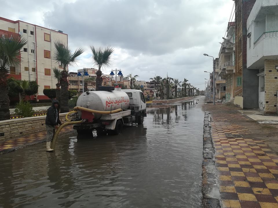 1- سحب مياه الامطار من الشوارع