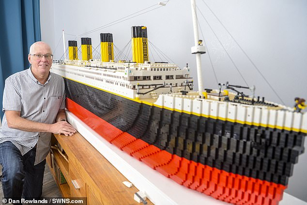 بريطانى يصمم سفينة تيتانيك بـ 40 ألف مكعب اللي, (1)