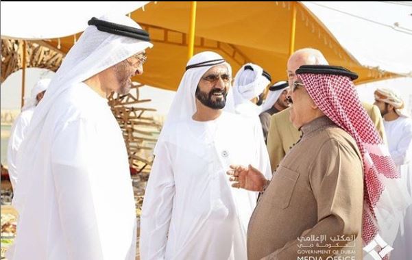 حاكم دبى وولى عهد أبوظبى يستقبلان ملك البحرين