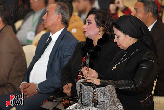 مؤتمر أخبار اليوم الاقتصادي الخامس جلسة الاستثمار فى سيناء (22)