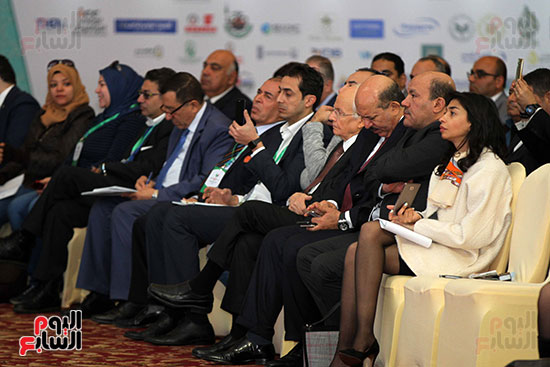 مؤتمر أخبار اليوم الاقتصادي الخامس جلسة الاستثمار فى سيناء (21)