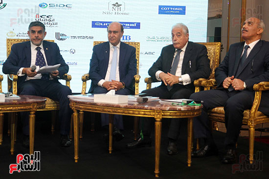مؤتمر أخبار اليوم الاقتصادي الخامس جلسة الاستثمار فى سيناء (1)