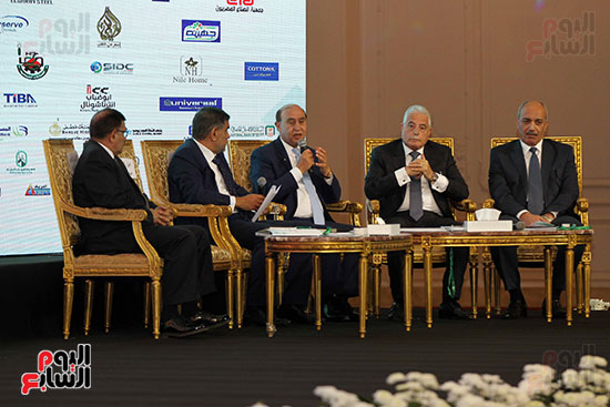 مؤتمر أخبار اليوم الاقتصادي الخامس جلسة الاستثمار فى سيناء (18)