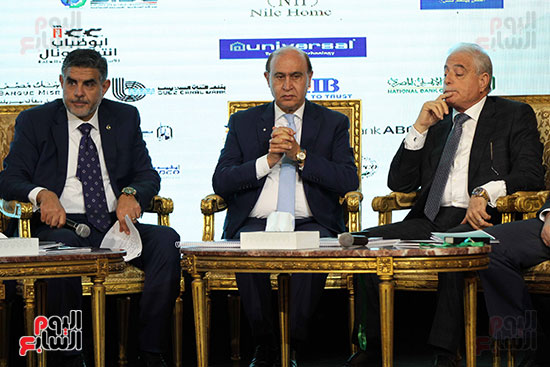 مؤتمر أخبار اليوم الاقتصادي الخامس جلسة الاستثمار فى سيناء (8)