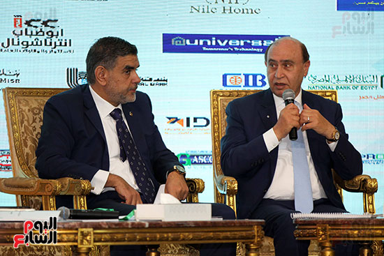 مؤتمر أخبار اليوم الاقتصادي الخامس جلسة الاستثمار فى سيناء (17)