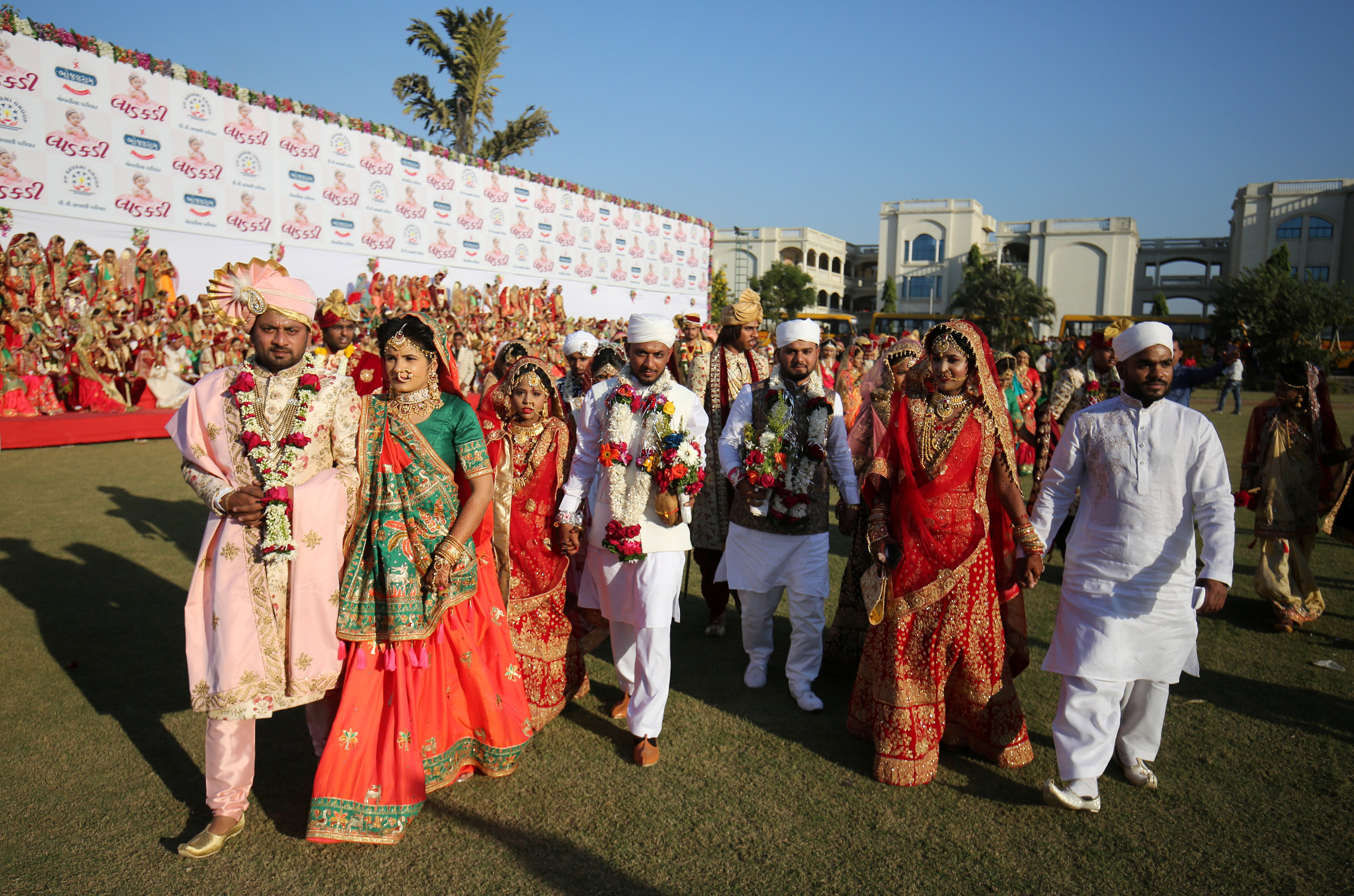 حفل زفاف جماعى فى الهند (9)