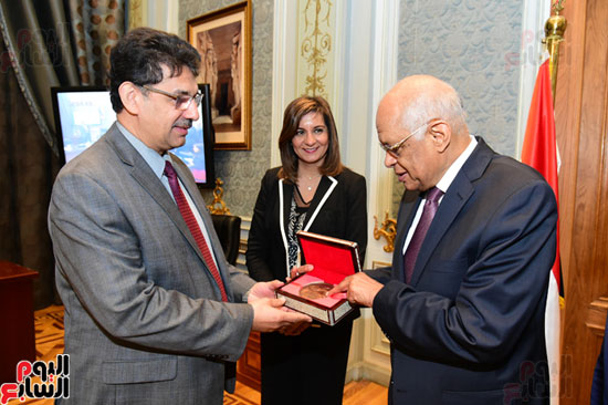 الدكتور على عبد العال رئيس مجلس النواب يكرم علماء مصر في الخارج  (11)