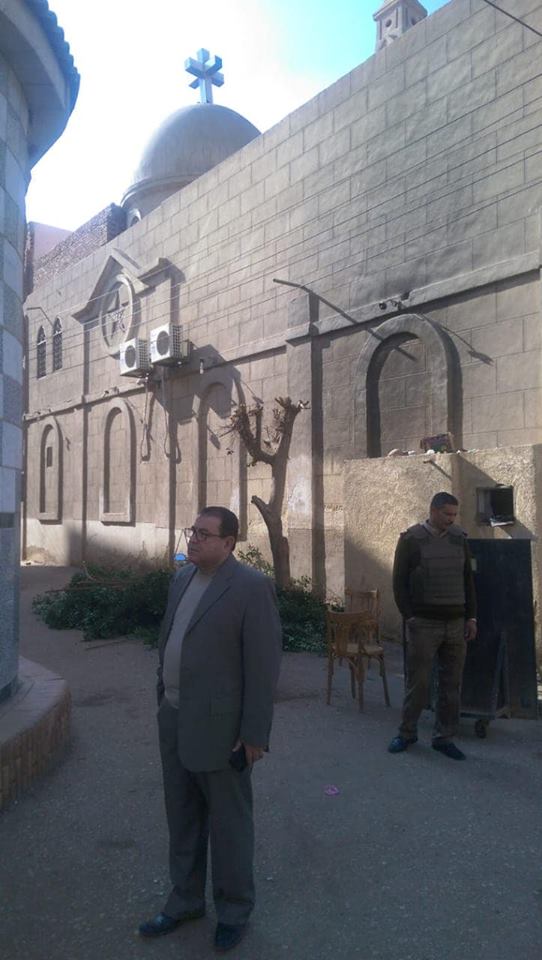 رئيس مدينة منوف يتفقد الكنائس  (4)