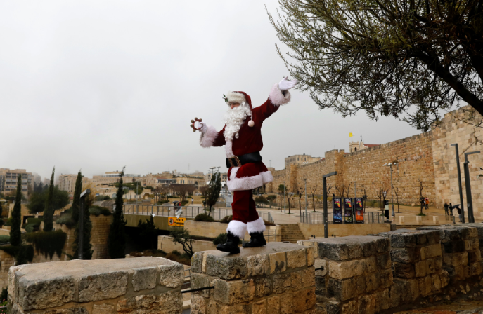 بابا نويل بفلسطين