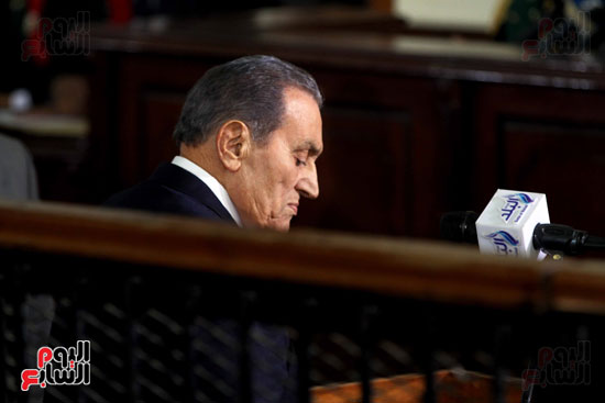 بالصور والفيديو نص شهادة الرئيس  حسني مبارك  فى قضية اقتحام الحدود 27886-حسنى-مبارك-قضية-اقتحام-السجون-(74)