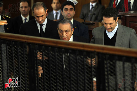 حسنى مبارك قضية اقتحام السجون (69)