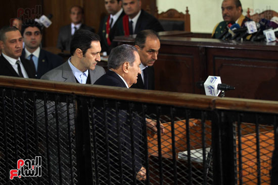 بالصور والفيديو نص شهادة الرئيس  حسني مبارك  فى قضية اقتحام الحدود 51552-حسنى-مبارك-قضية-اقتحام-السجون-(73)