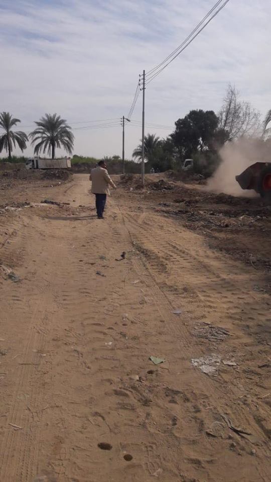 رفع 45 طن مخلفات وقمامة في حملات نظافة بمدينة البياضية (2)