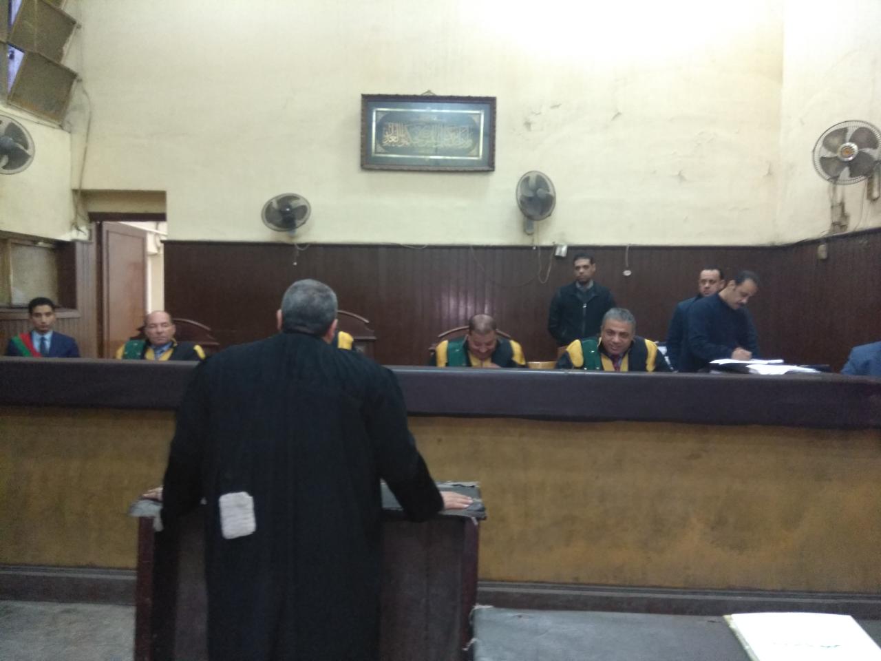 هيئة المحكمة برئاسة المستشار إبراهيم عبد الخالق (3)