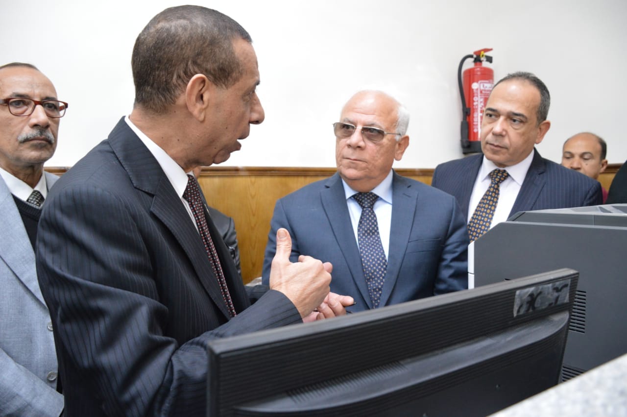 محافظ بورسعيد يفتتح مكتب سجل مدني العرب (2)