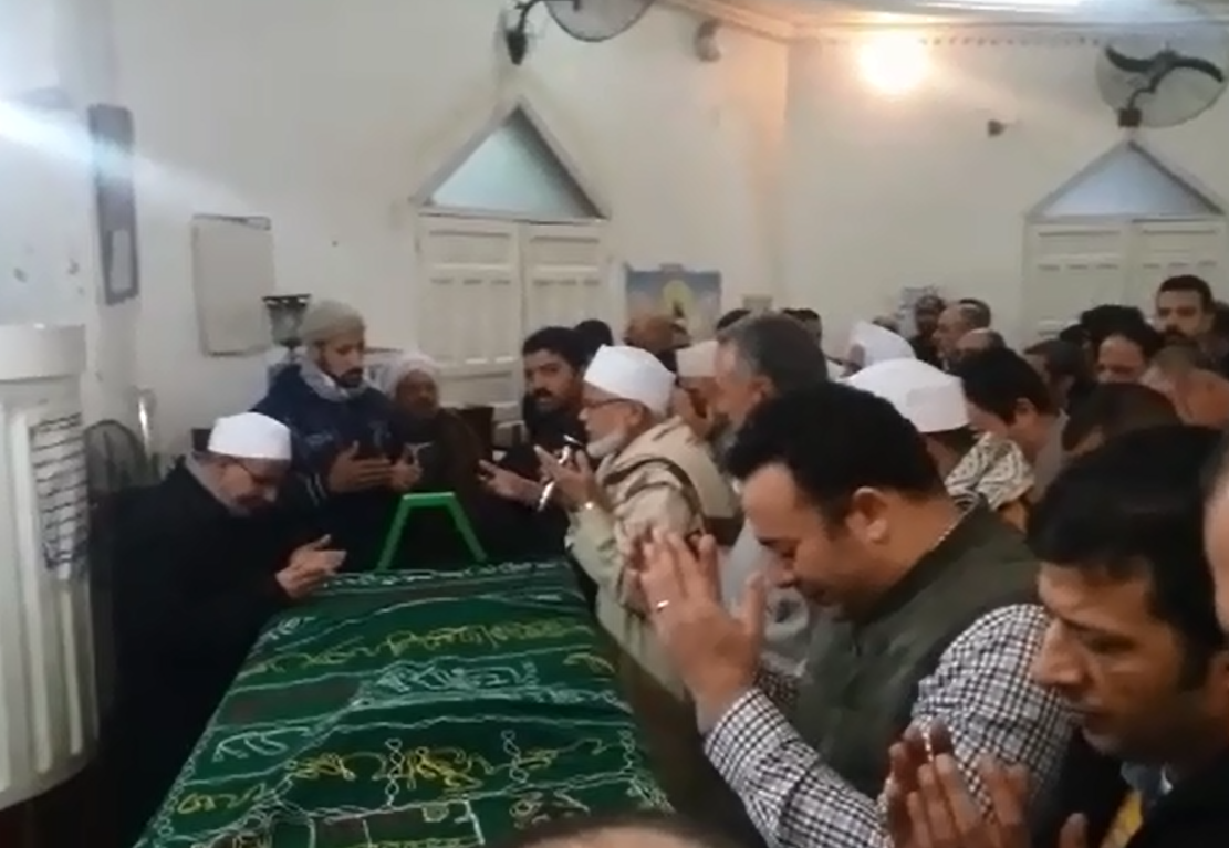صلاة الجنازة على محمد السباعى (2)