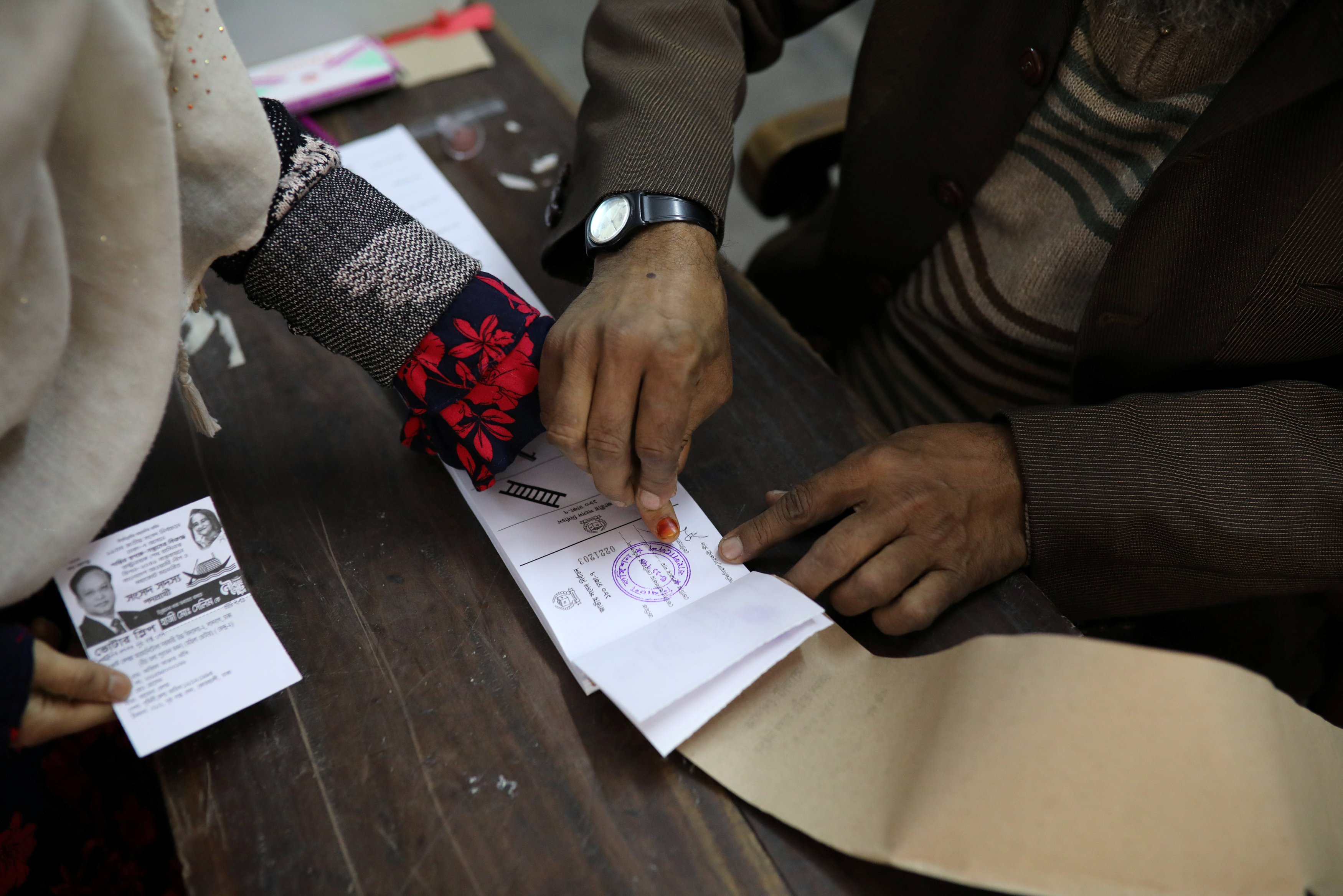 الناخبون فى بنجلادش يدلون بأصواتهم (7)
